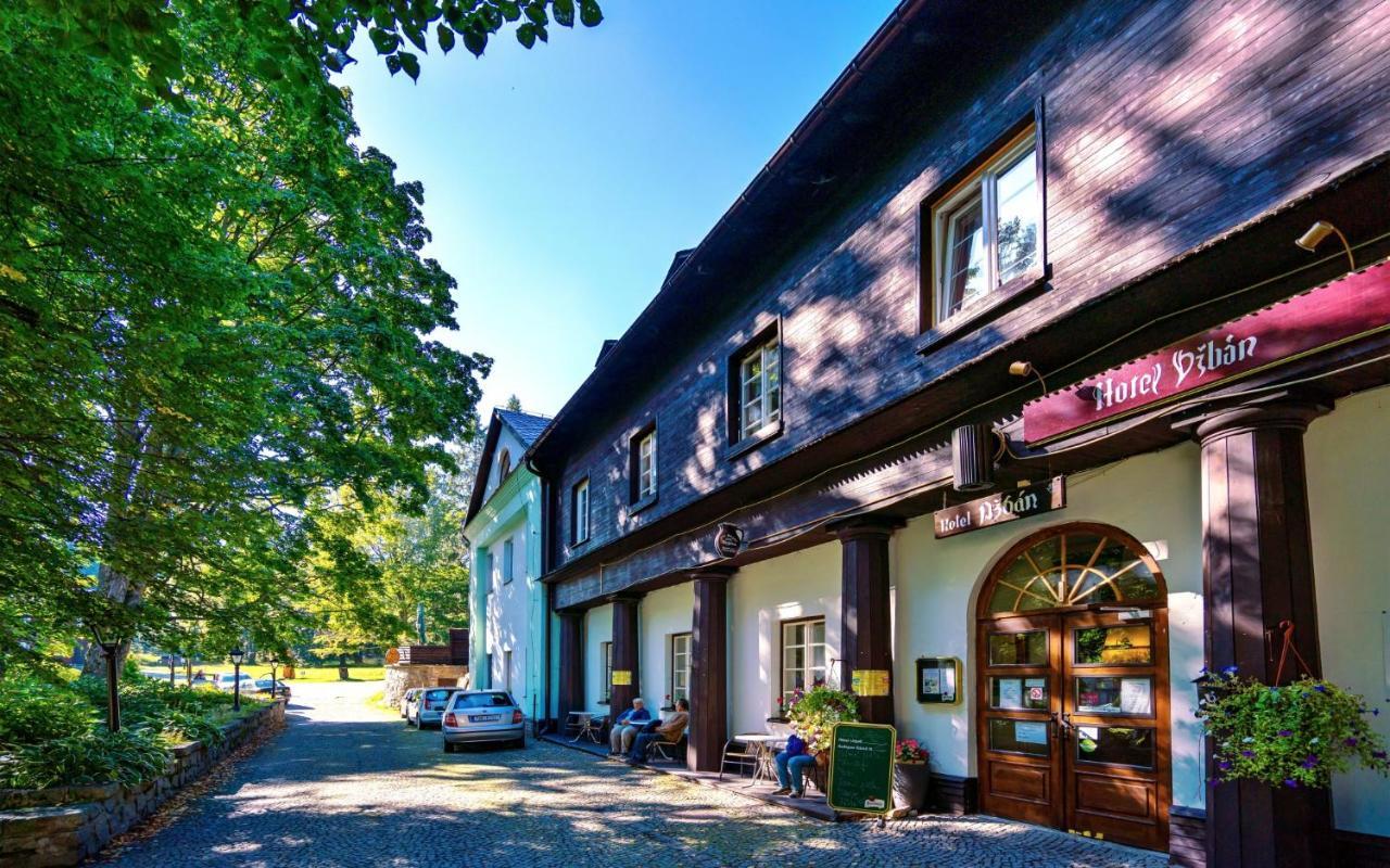 Hotel Dzban Jindrichov 외부 사진